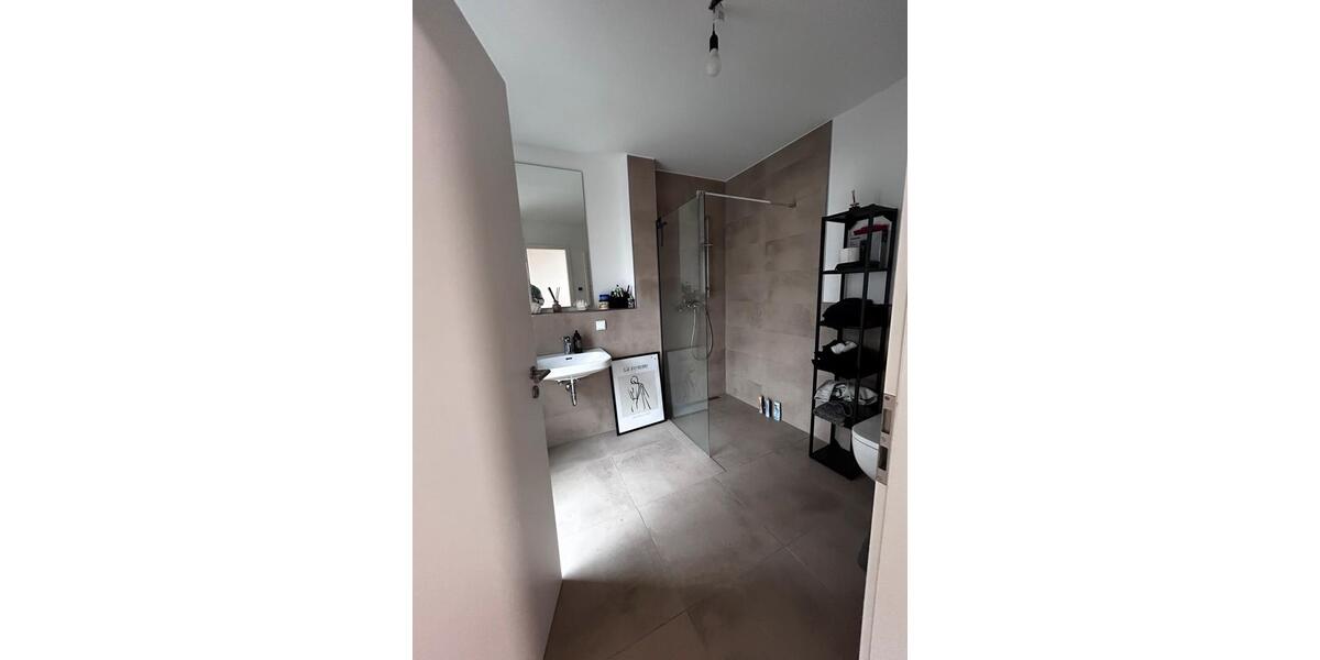 Etagenwohnung Bergisch Gladbach Gronau - 3 Zimmer, 90 m&sup2;, 1.645&euro; | Angebot:25571169