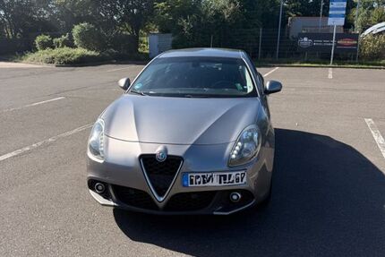 Alfa Romeo Giulietta 171.800 km 10.000 &euro; Pulheim 50259