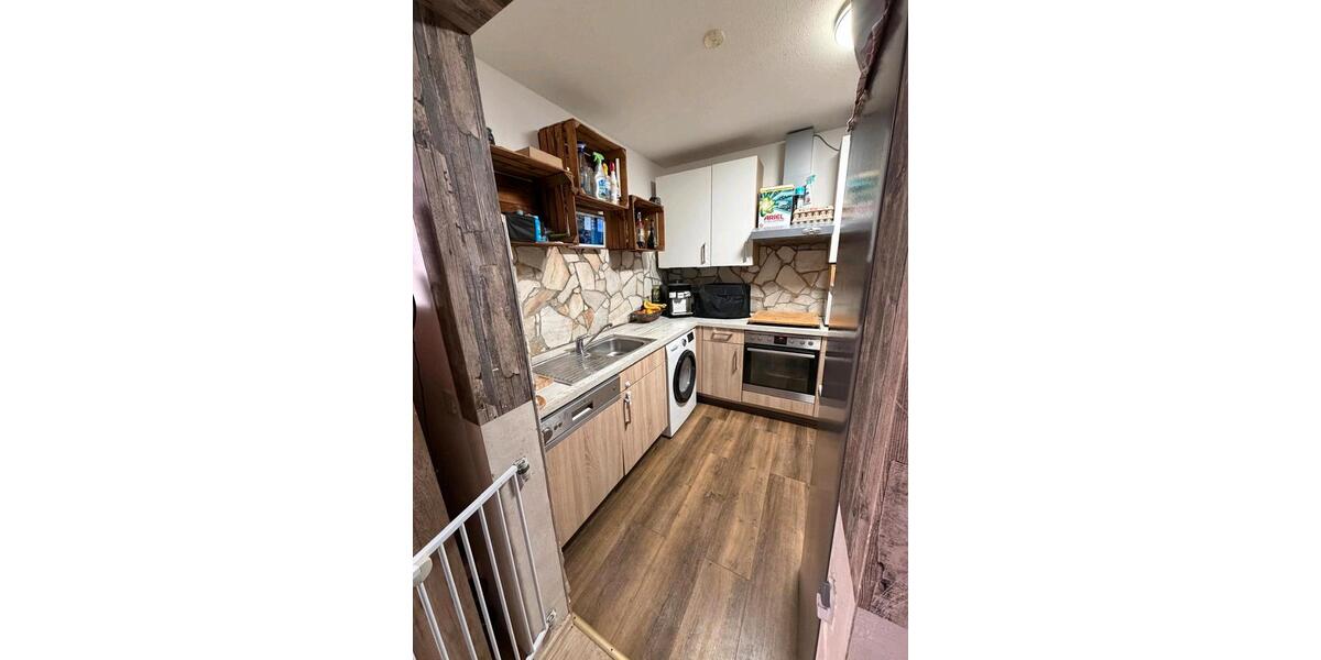 PROVISIONSFREIE 2 Zimmerwohnung mit Einbauküche und TG-Stellplatz 2 zimmer