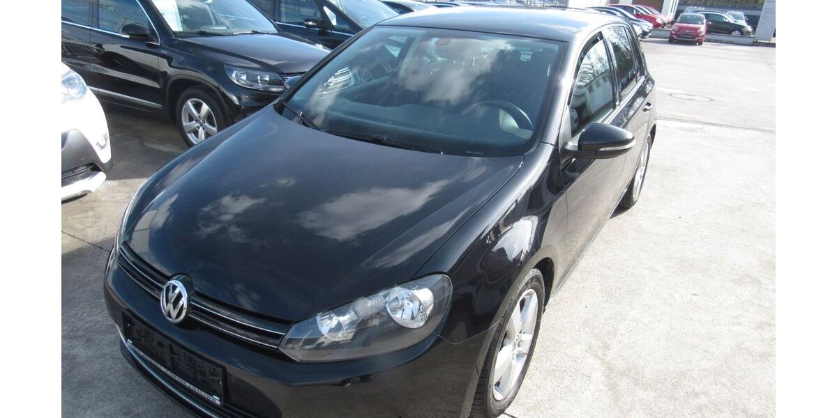 VW Golf 112.000 km 6.900 &euro; Leverkusen 51371