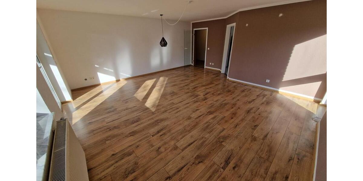 Etagenwohnung Burscheid - 3 Zimmer, 79 m&sup2;, 725&euro; | Angebot:25591824