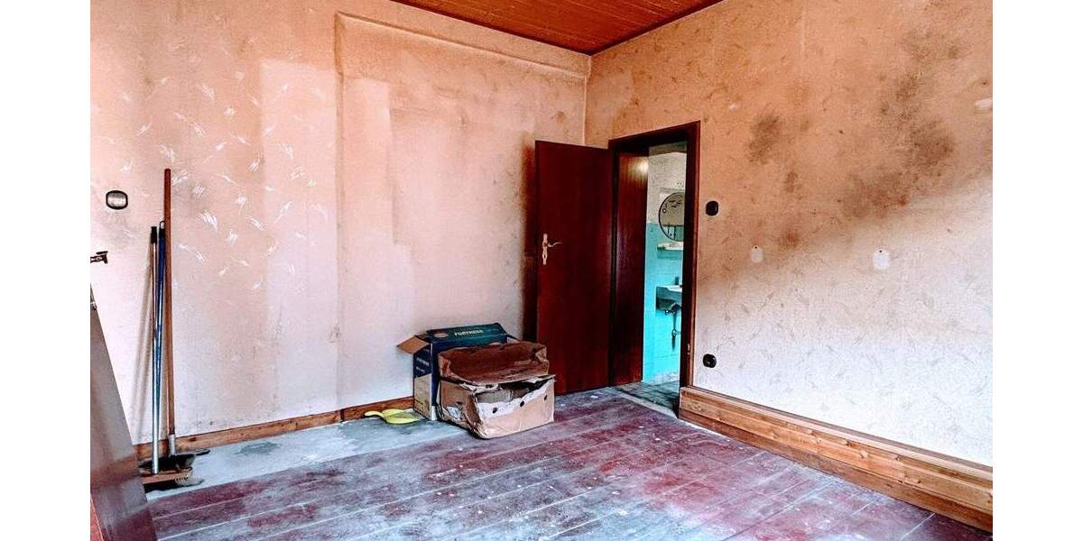 Wohnen mit Raum zur Entfaltung - Reiheneckhaus mit großem Grundstück 4 zimmer