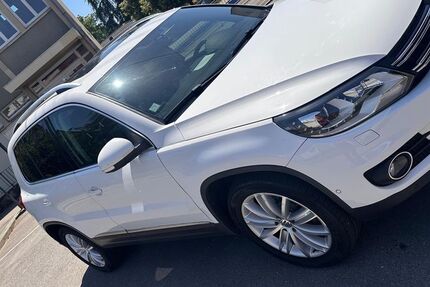 VW Tiguan 125.000 km 14.600 &euro; Erkrath 40699