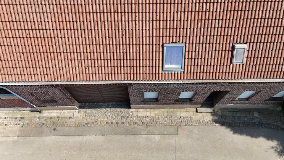 HOFSTELLE BAUERNHAUS 155 QM WOHNFLÄCHE MIT SCHEUNE 92 QM 6 zimmer