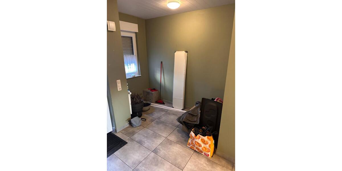 4 Zimmer Wohnung in 50129 Bergheim Niederaußem zur Vermietung 5 zimmer