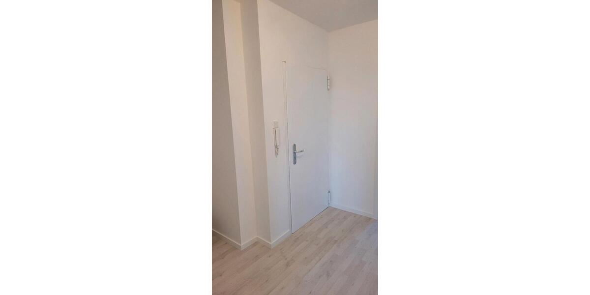 Etagenwohnung Solingen Central - 2 Zimmer, 54 m&sup2;, 550&euro; | Angebot:26393540