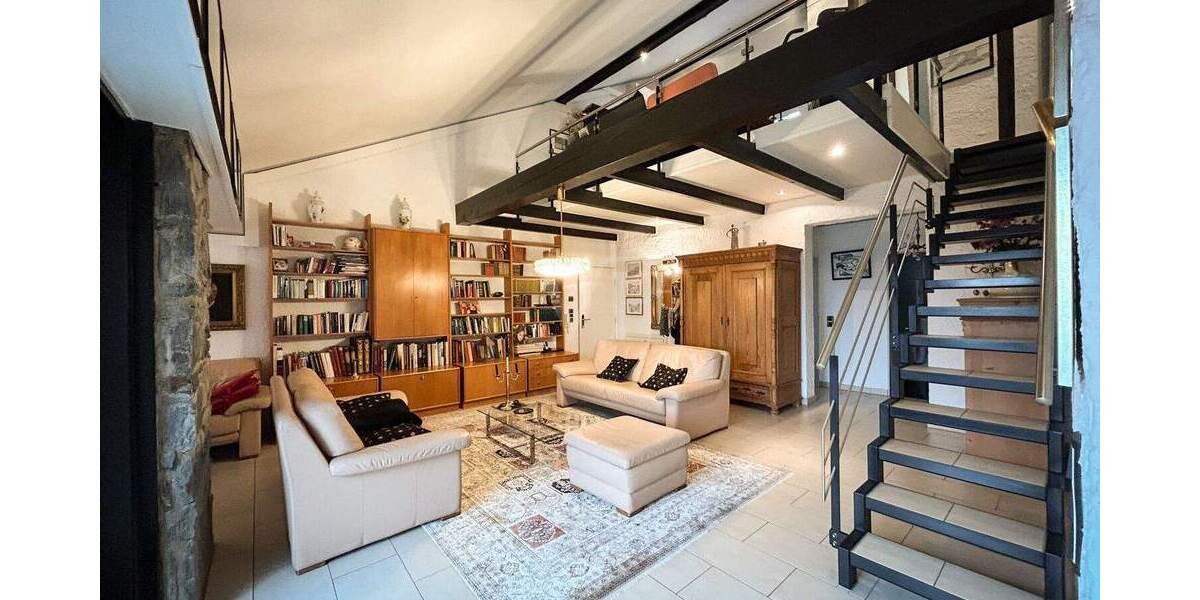 Galerie Wohnung in begehrter Lage von Leichlingen 5 zimmer