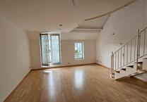 Platz für die ganze Familie!! GalerieWohnung mit kleinem Balkon