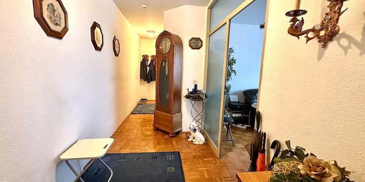 Etagenwohnung Köln Niehl - 2 Zimmer, 72 m&sup2;, 279.000&euro; | Angebot:25736812
