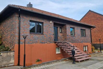 Großzügige Wohnung in Bergheim-Büsdorf Erstbezug nach Sanierung 3 zimmer