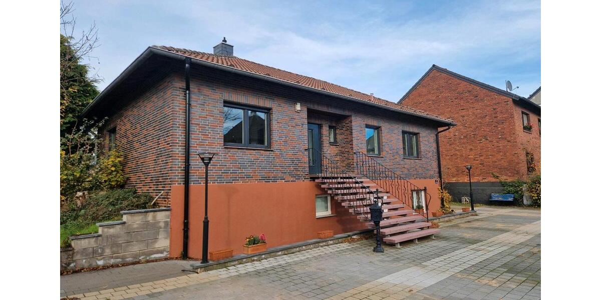 Großzügige Wohnung in Bergheim-Büsdorf Erstbezug nach Sanierung 3 zimmer