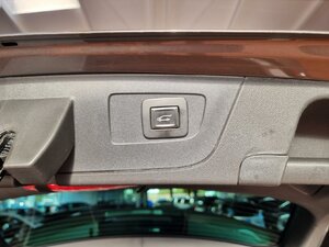 Opel Insignia Innovation 4x4 Bose Park&Go Keyless Nav S 106.219 km 19.880 &euro; HAAN 42781