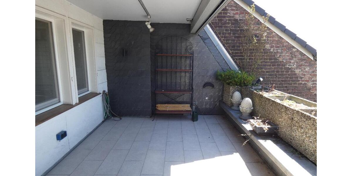 NEU: Ein Traum für Dachgeschossliebhaber direkt im Zentrum von Wiesdorf! 4 zimmer