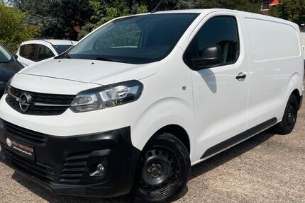 Opel Vivaro 87.204 km 13.990 € Düsseldorf 40549
