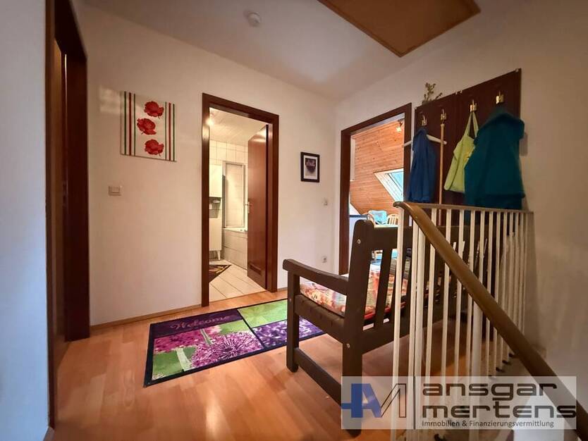 (M)EIN Familiendomizil in Neuss-Vogelsang Raumwunder auf 4 Ebenen mit Garten & Garage 6 zimmer