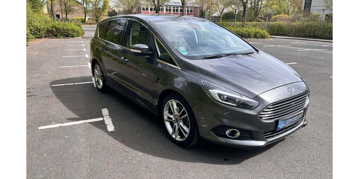 Ford S-Max 131.000 km 15.990 &euro; Neuss 41470