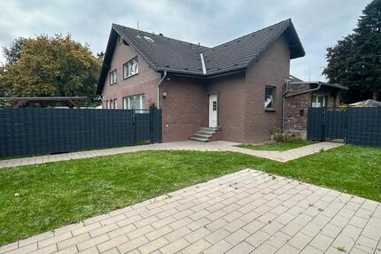 4,5 Zimmer-Wohnung in Neuss-Derikum mit Gartenbereich (ca. 200qm) 4 zimmer