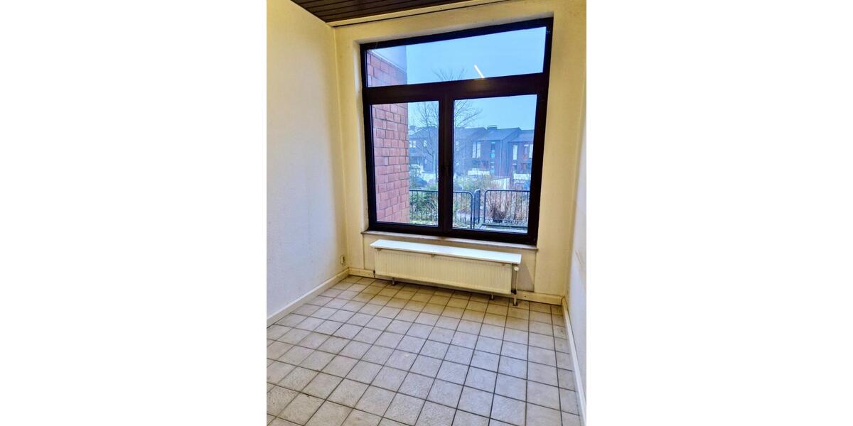 Helle Gewerbeeinheit mit ca. 80 m² in gut erreichbarer, ruhige zimmer