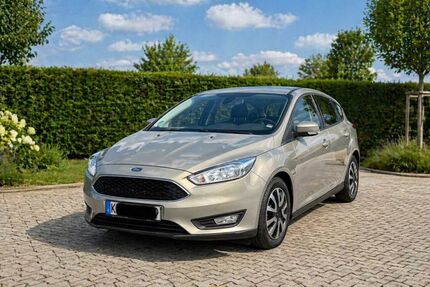 Ford Focus 194.900 km 5.100 &euro; Köln 51149