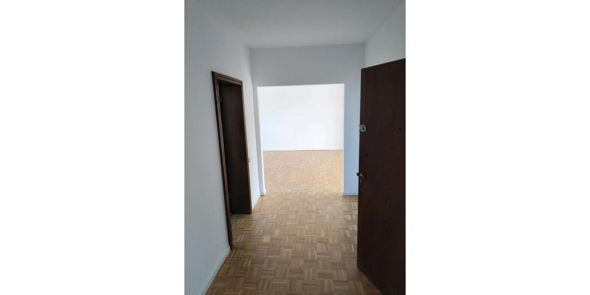 Dachgeschoßwohnung Hilden - 3 Zimmer, 120 m&sup2;, 1.900&euro; | Angebot:26336396