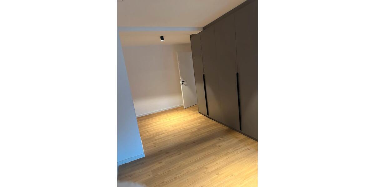 Dachgeschoßwohnung Düsseldorf Flingern Süd - 2 Zimmer, 50 m&sup2;, 1.200&euro; | Angebot:26375166