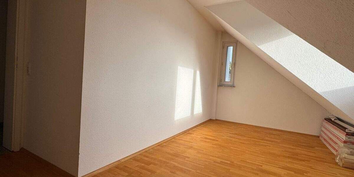 Etagenwohnung Troisdorf-Bergheim Bergheim - 4 Zimmer, 133 m&sup2;, 449.000&euro; | Angebot:25630932