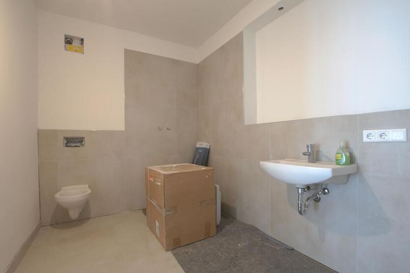 Erstbezug! Exklusive 2-Zimmer-Wohnung im 1. OG – hochwertiger Neubau in Stadtmitte zimmer