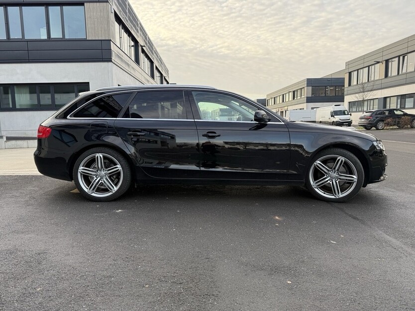 Audi A4 101.906 km 9.500 € Köln 50667