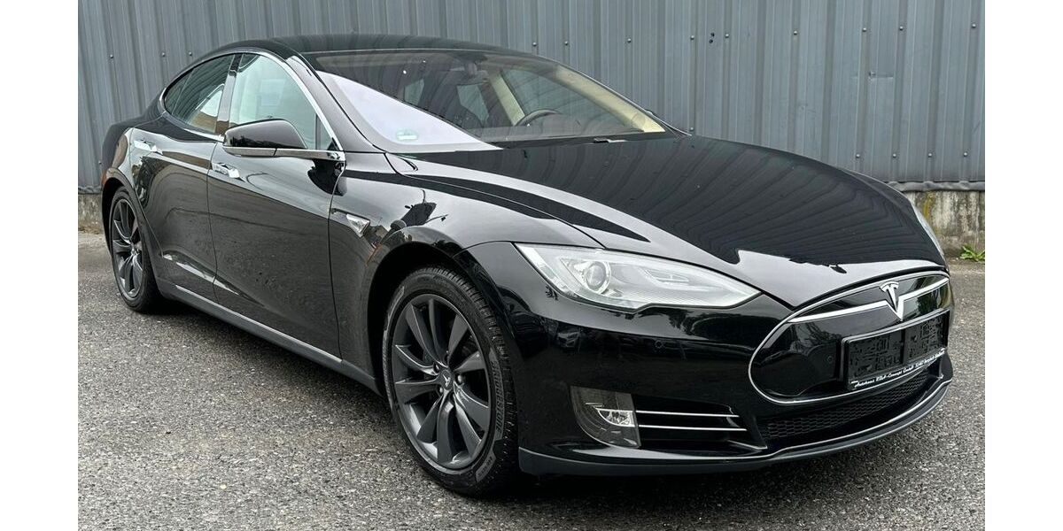 Tesla Model S 384.862 km 11.990 &euro; Bergisch Gladbach 51467