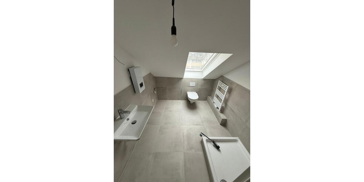 Kernsanierte 2 Zimmer Wohnung + EBK in Heimersdorf zu vermieten! 2 zimmer