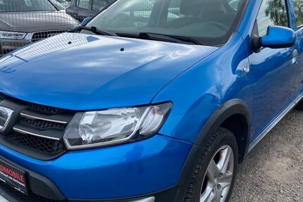 Dacia Sandero 158.520 km 2.990 &euro; Düsseldorf 40231