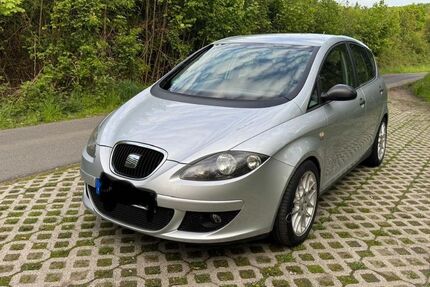 Seat Altea 189.700 km 2.400 &euro; Hilden 40724