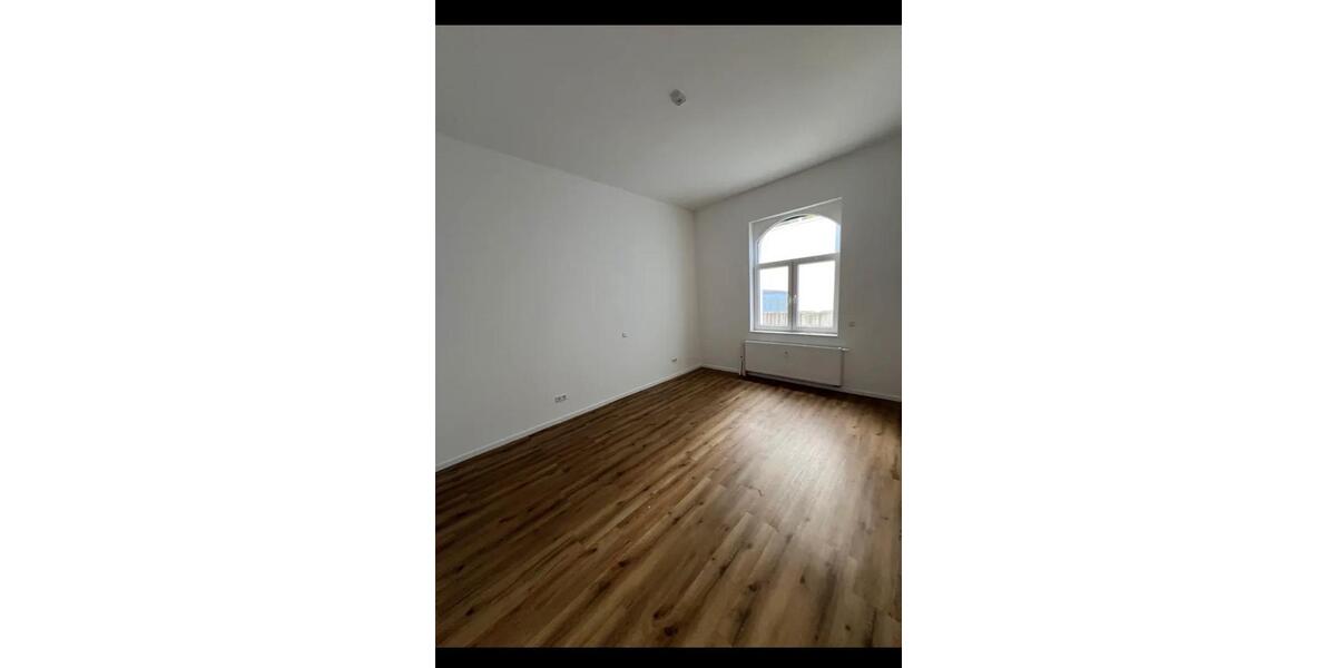 Erdgeschoßwohnung Solingen Höhscheid - 2 Zimmer, 95 m&sup2;, 1.050&euro; | Angebot:26416839