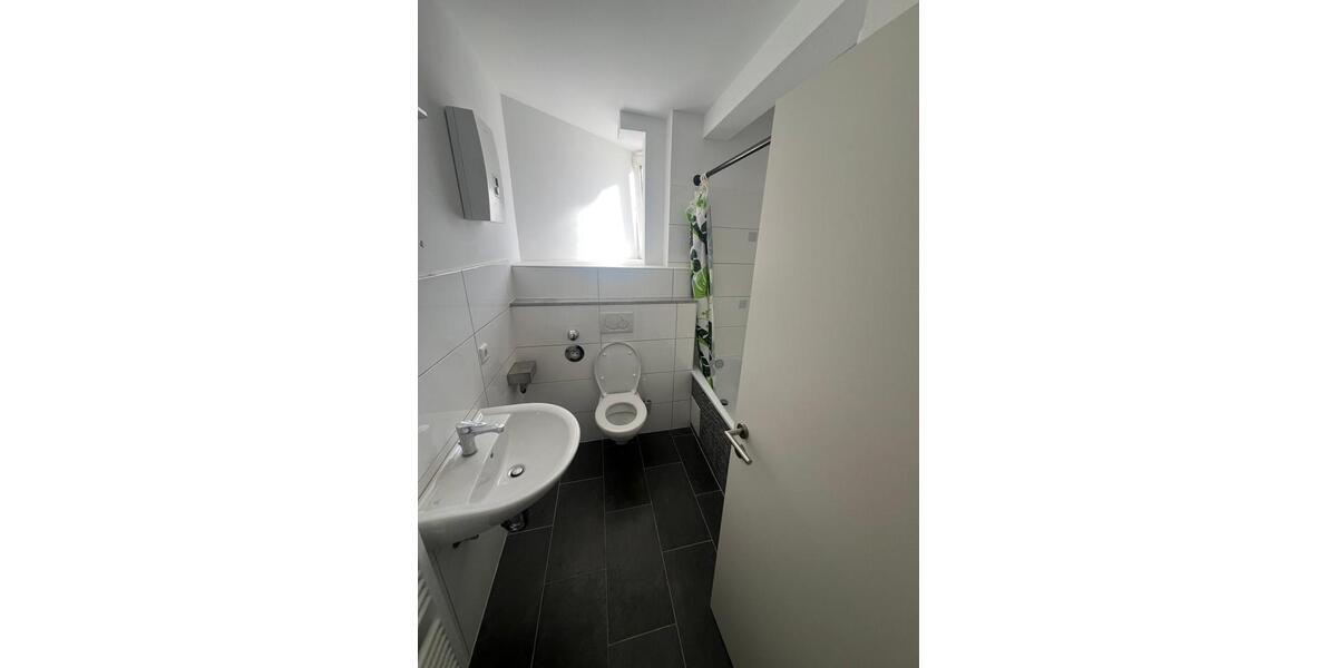 Etagenwohnung Bergheim - 3 Zimmer, 85 m&sup2;, 1.495&euro; | Angebot:26366555