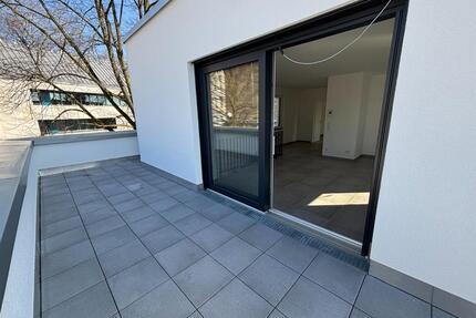 Moderne 2-Zimmer-Wohnung mit Dachterrasse in Köln Weidenpesch