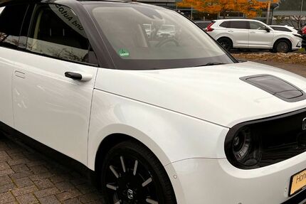 Honda e 48.000 km 16.780 &euro; Düsseldorf 40233