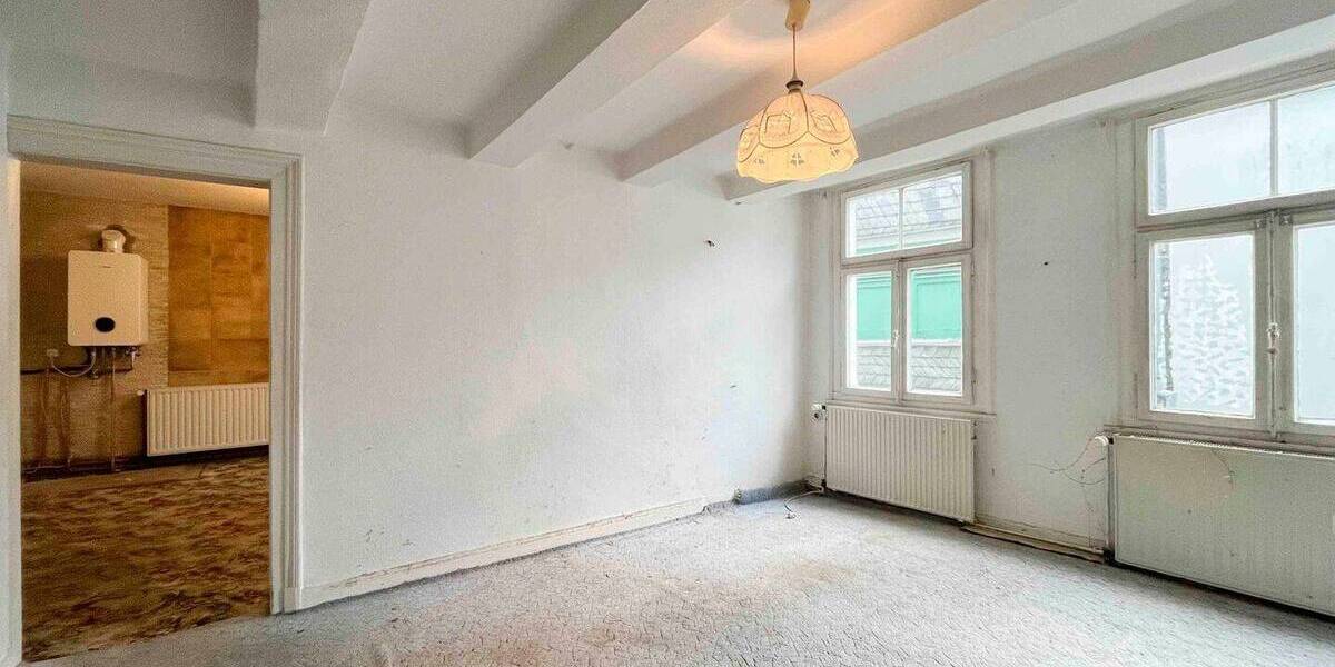 Einfamilienhaus Solingen Gräfrath - 6 Zimmer, 108 m&sup2;, 160.000&euro; | Angebot:26418450