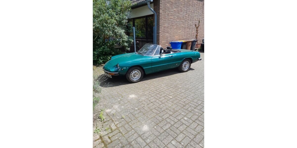 Alfa Romeo Spider 93.000 km 7.400 € Hilden 40724
