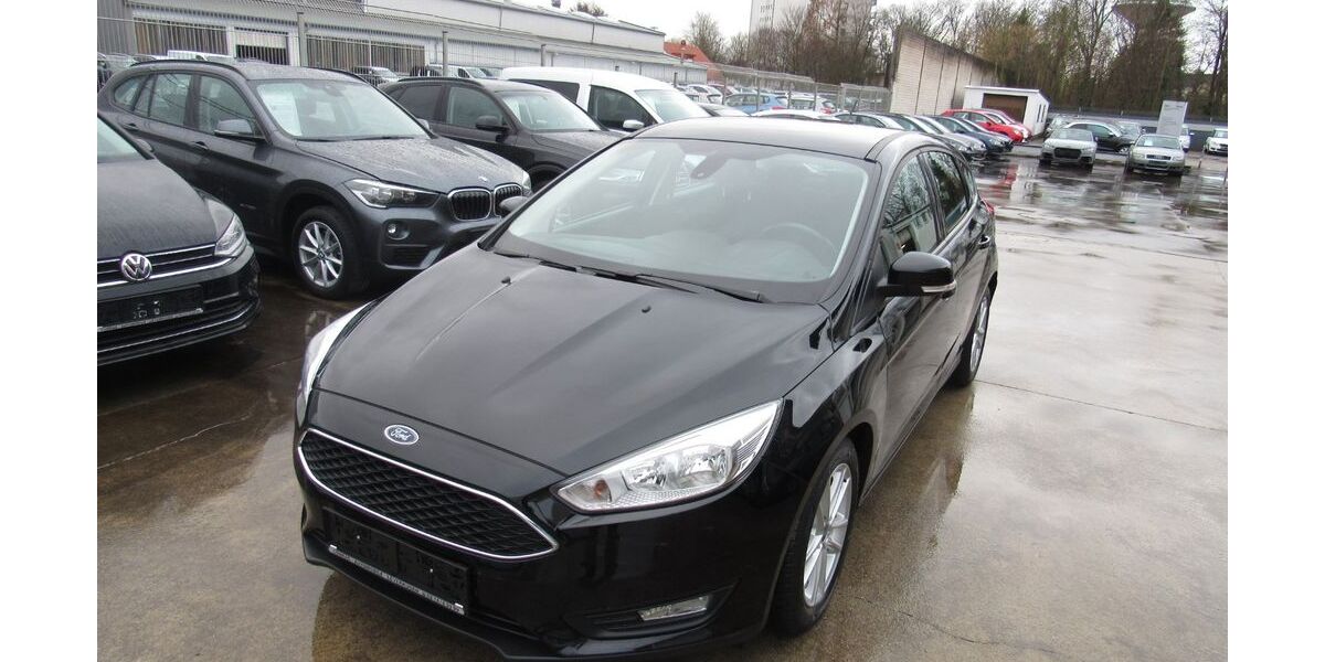 Ford Focus 113.200 km 8.800 &euro; Leverkusen 51371