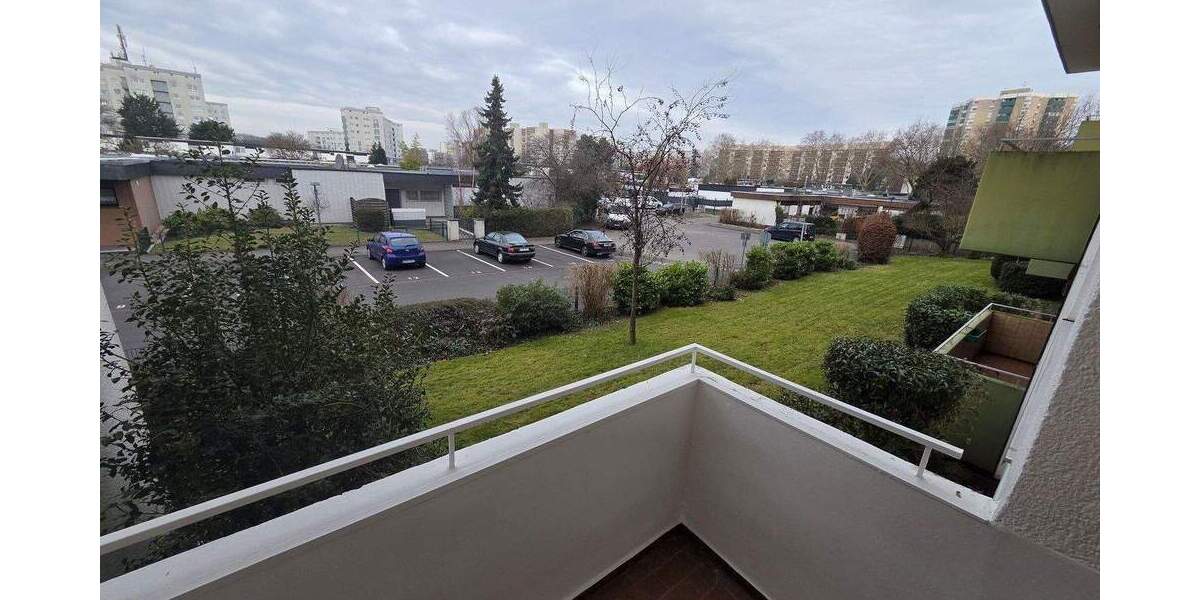 ACHTUNG ! VOLL Möblierte und Renovi. 2-Zimmer Wohnung DIREKT GÖRLINGER ZENTRUM 2 zimmer