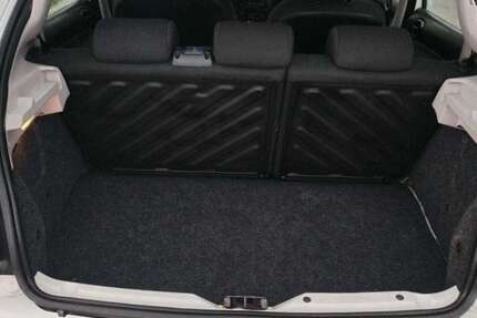 Peugeot 206 205.000 km 2.500 € Köln 50968