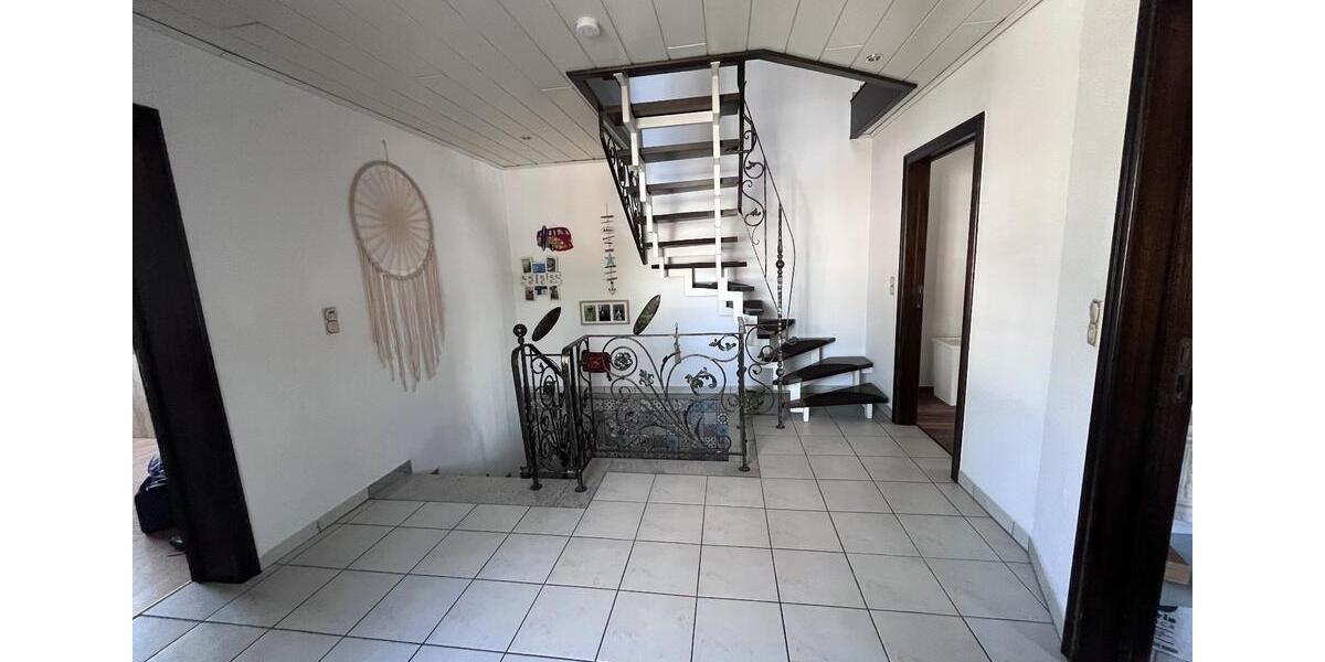 Einfamilienhaus Bergheim - 4 Zimmer, 167 m&sup2;, 2.080&euro; | Angebot:25899926