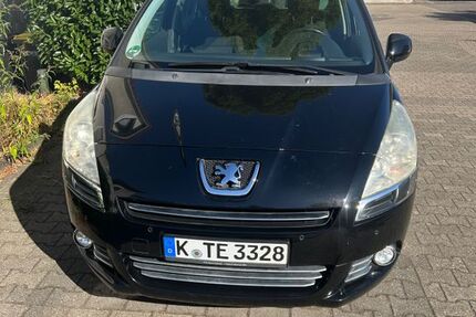 Peugeot 5008 193.600 km 3.900 &euro; Köln 50767