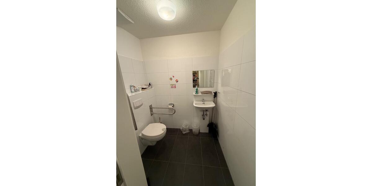 Vielseitig nutzbares Ladenlokal in Troisdorf-Zentrum zimmer