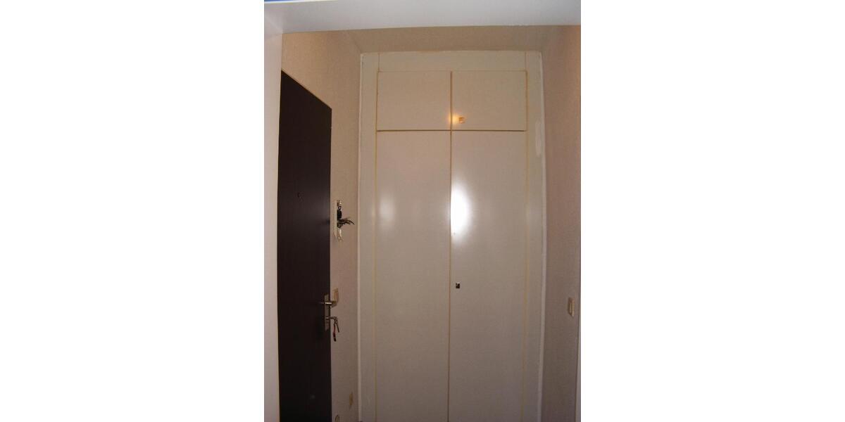 Drei gut vermietete Eigentumswohnungen und Tiefgaragenstellplätze 1 zimmer