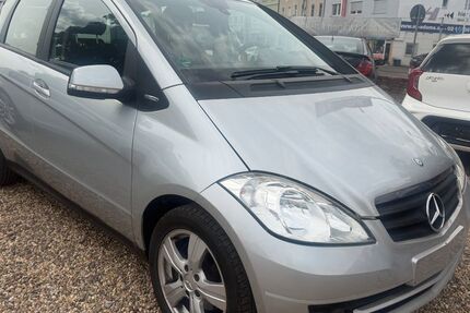 Mercedes-Benz A 180 62.500 km 6.750 &euro; Leverkusen 51371
