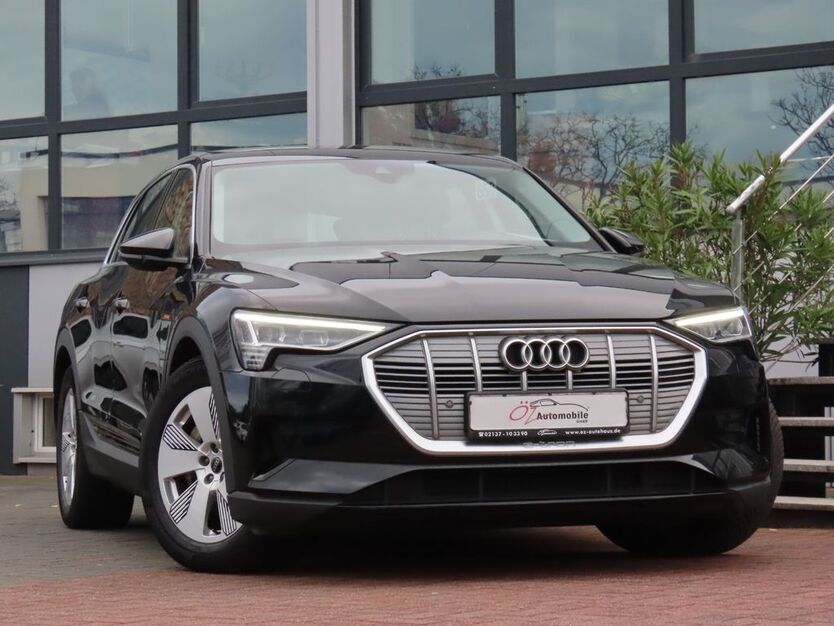 Audi e-tron 111.090 km 23.900 € Neuss 41469