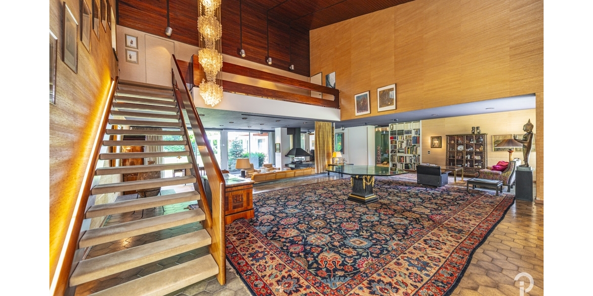Eine Ikone im Hahnwald mit Geschichte, Charakter und einer architektonischen Handschrift, die bis heute unverwechselbar geblieben ist. - Villa Köln / Hahnwald Hahnwald | Angebot:27239631