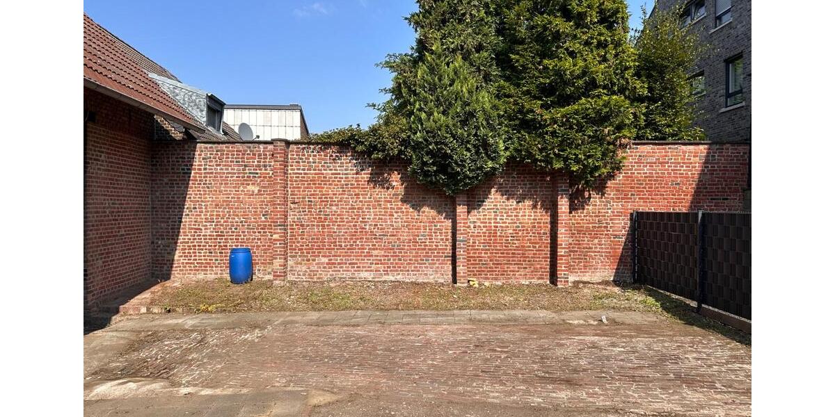 HOFSTELLE BAUERNHAUS 155 QM WOHNFLÄCHE MIT SCHEUNE 92 QM 6 zimmer