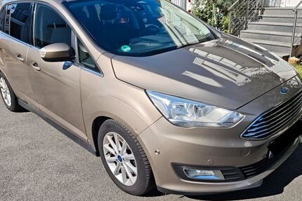 Ford C-Max 106.700 km 11.490 &euro; Düsseldorf 40591